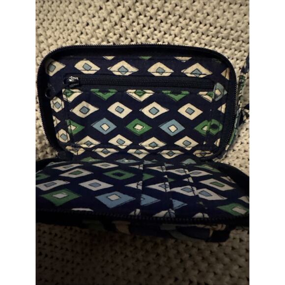 Vera Bradley Mediterranean Blue Tech Case Wallet Wristlet Zip Around Mosaic - Picture 4 of 7